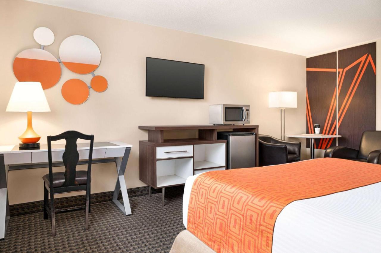 Howard Johnson By Wyndham Gravenhurst Luaran gambar